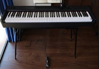 KORG 電子ピアノ D1 1.6 2年落ち