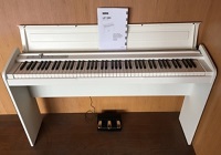 KORG 電子ピアノ LP-180　1.4 3年落ち
